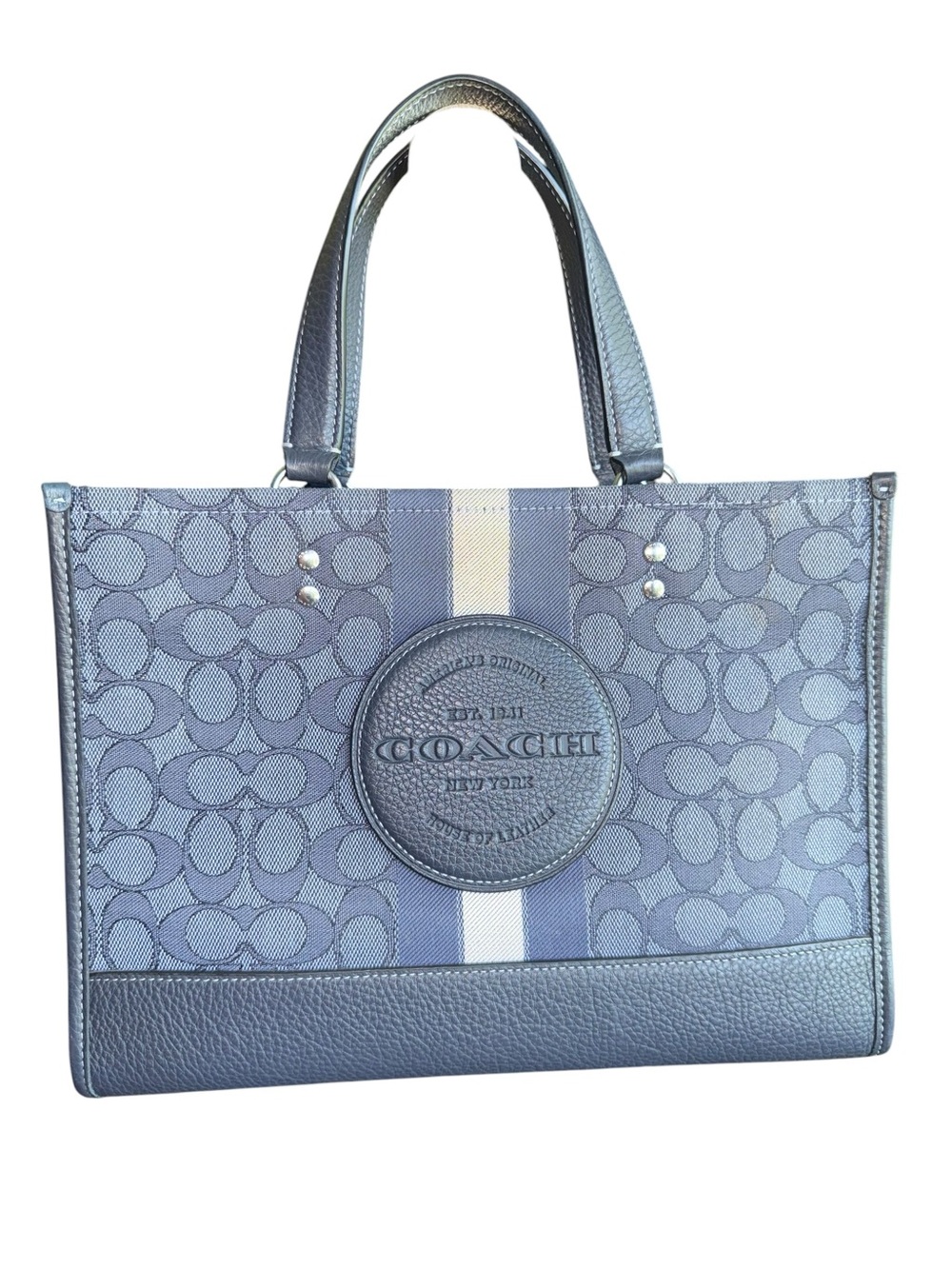 Coach Dempsey Carryall Tote 22 in Signature Jacquard - Picture 4 of 11